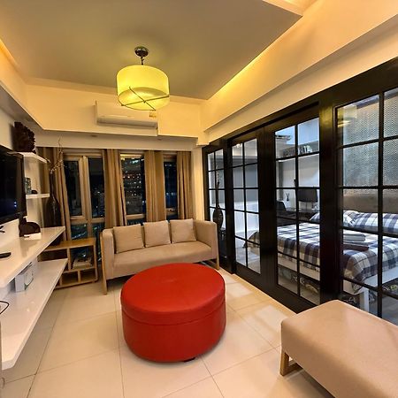 Luxury Condo At Forbeswood Parklane The Fort Bgc Makati City Exterior photo