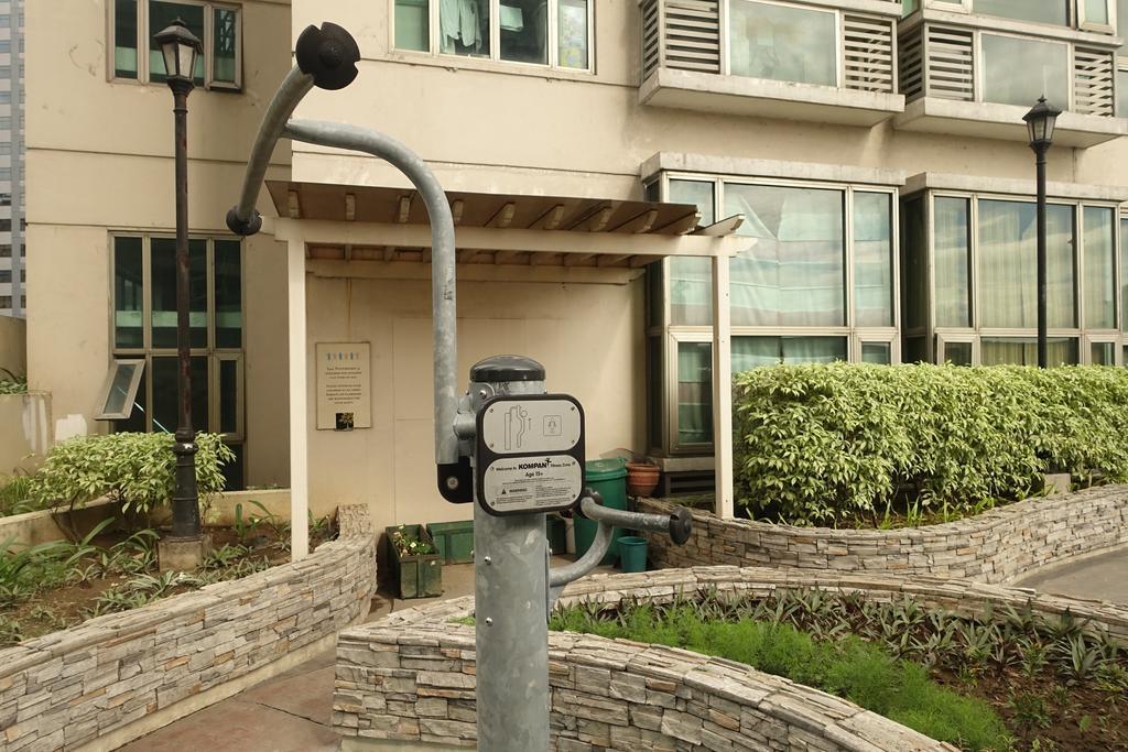 Luxury Condo At Forbeswood Parklane The Fort Bgc Makati City Exterior photo
